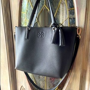 Tory Burch Thea Tote, black. Excellent Condition!